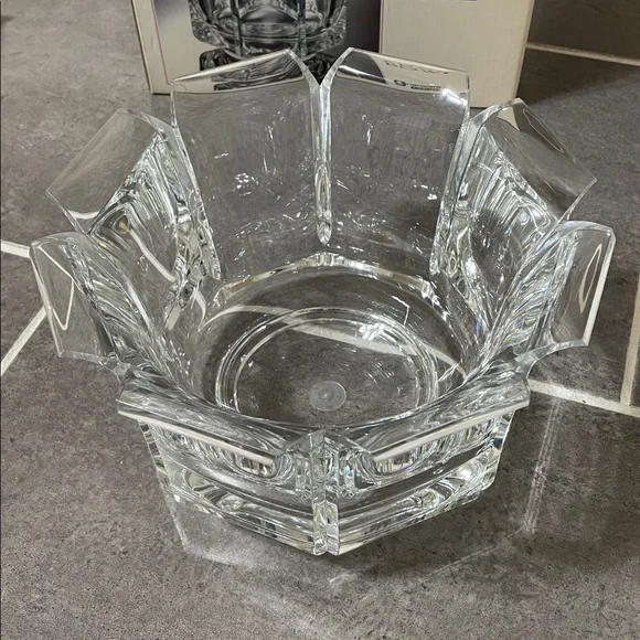 Vintage Grainware The Regal Bowl Medium‎